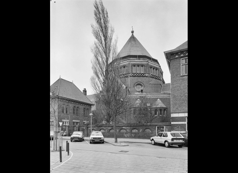 Ambonplein 79 Gerardus Majellakerk (1970)